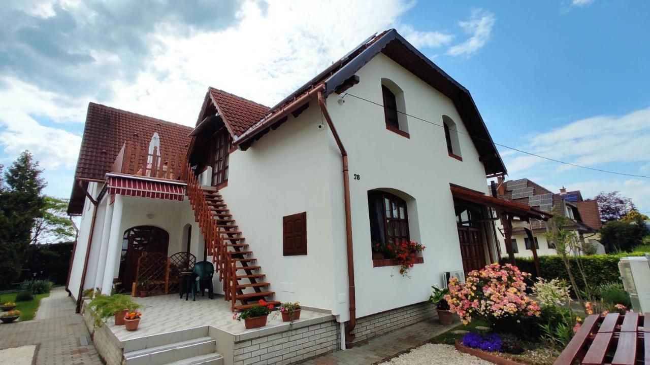 Balla Apartmanhaz Siófok Extérieur photo